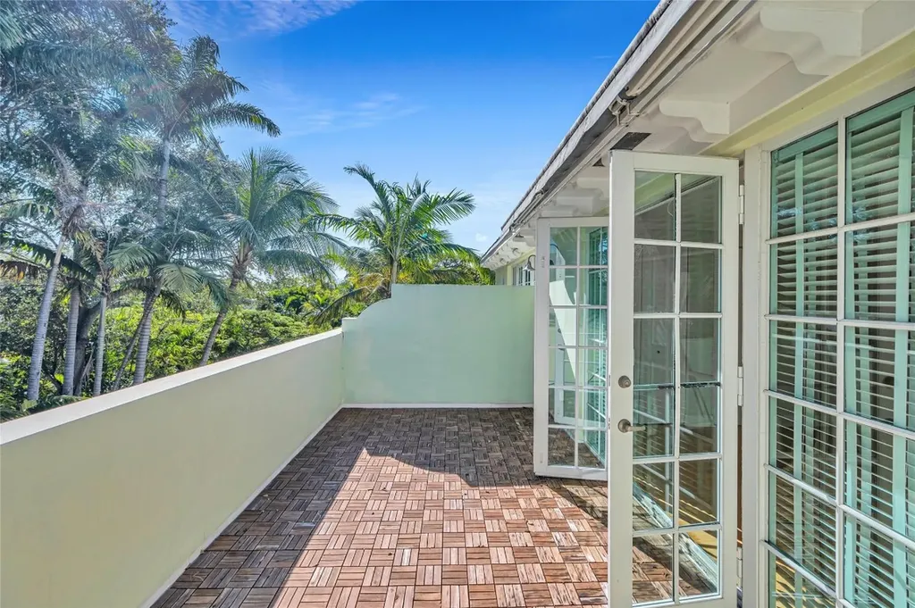 1617 NE 2nd Court Fort Lauderdale FL 33301