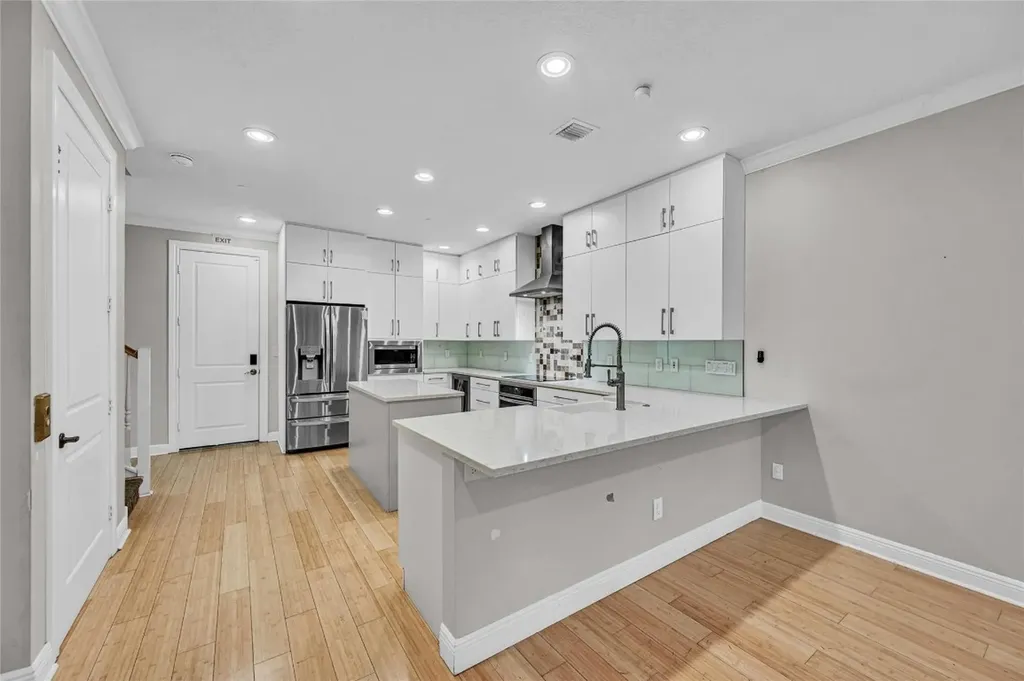 1617 NE 2nd Court Fort Lauderdale FL 33301