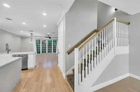 1617 NE 2nd Court Fort Lauderdale FL 33301