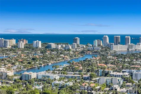 1617 NE 2nd Court Fort Lauderdale FL 33301