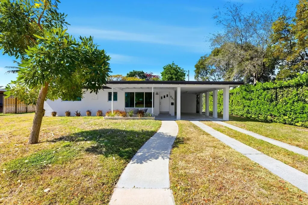 861 NE 9th Avenue Pompano Beach FL 33060