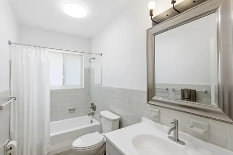 861 NE 9th Avenue Pompano Beach FL 33060