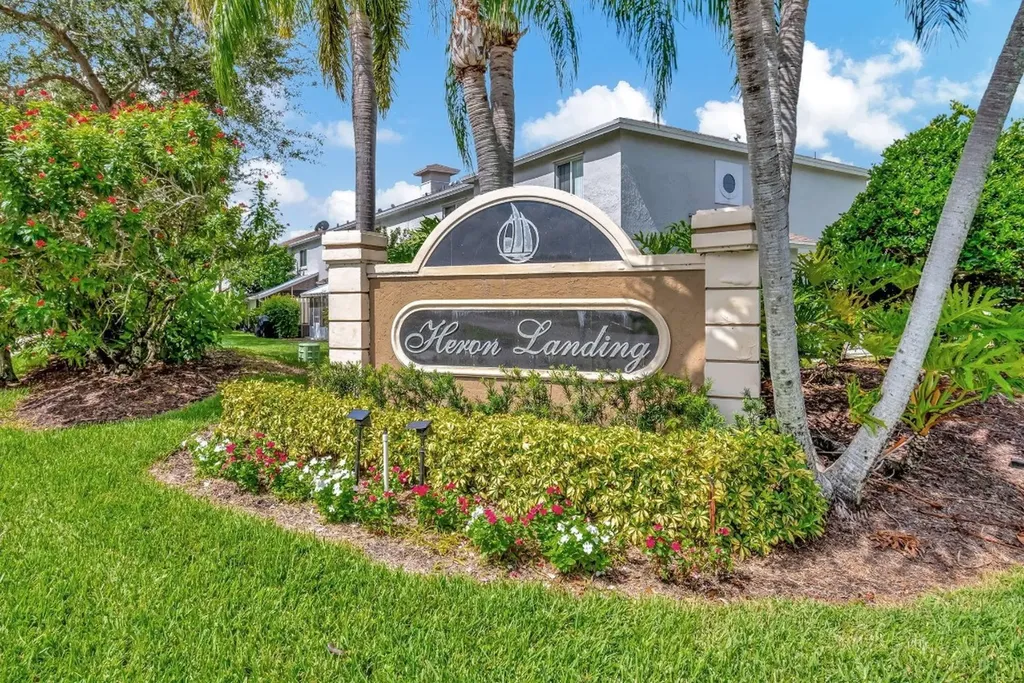 4275 SW 10th Court Deerfield Beach FL 33442