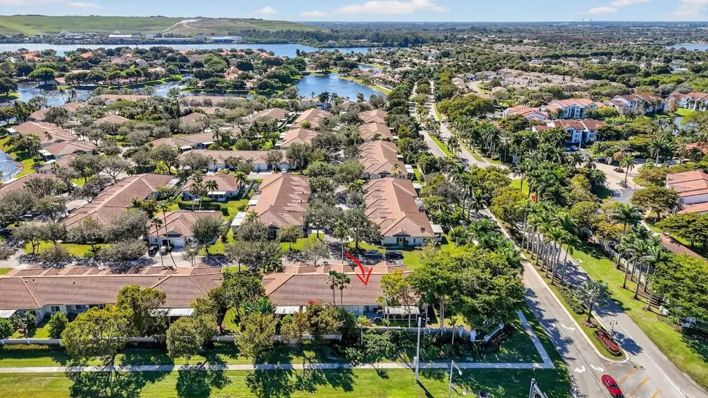 4275 SW 10th Court Deerfield Beach FL 33442