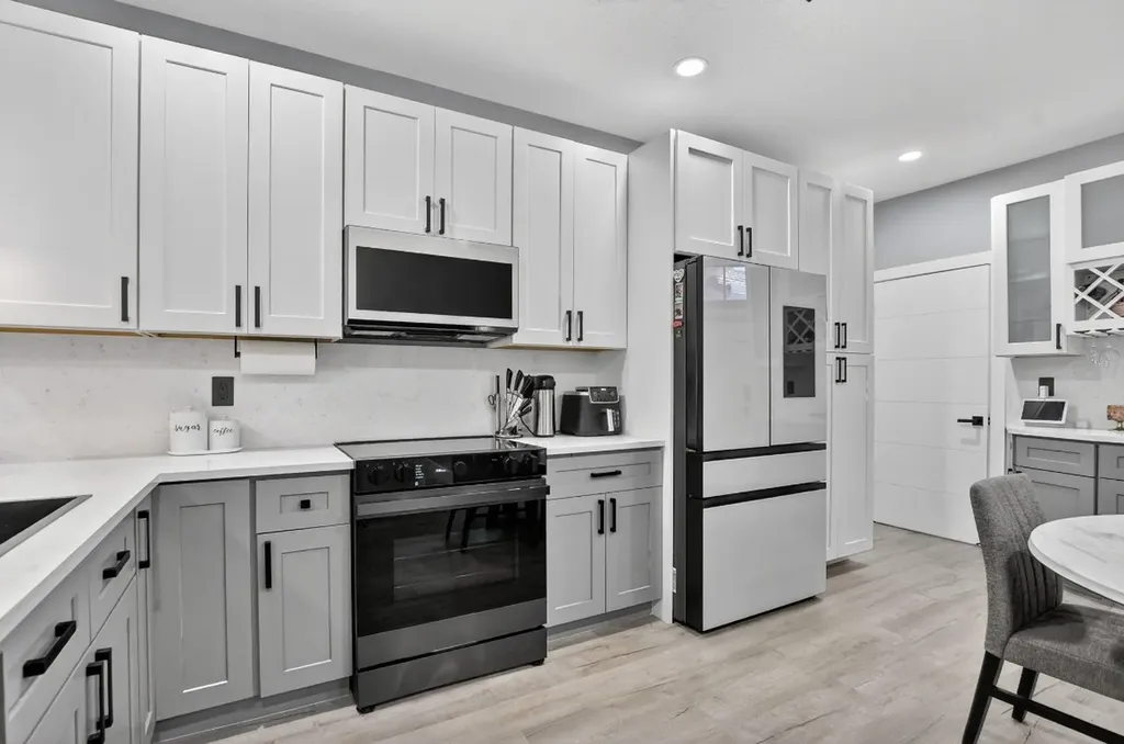 4275 SW 10th Court Deerfield Beach FL 33442