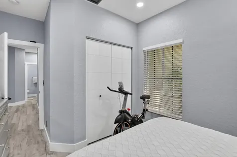 4275 SW 10th Court Deerfield Beach FL 33442