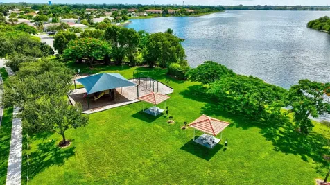 4275 SW 10th Court Deerfield Beach FL 33442
