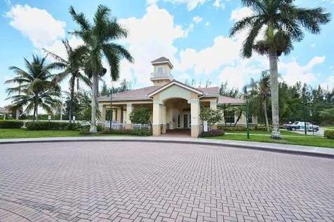 4275 SW 10th Court Deerfield Beach FL 33442