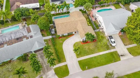8101 Rose Marie Circle Boynton Beach FL 33472