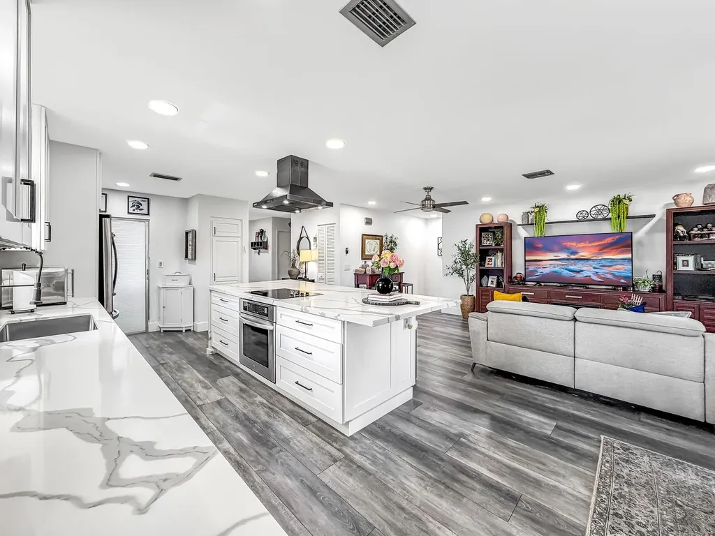 13232 Lucinda Palm Court Delray Beach FL 33484