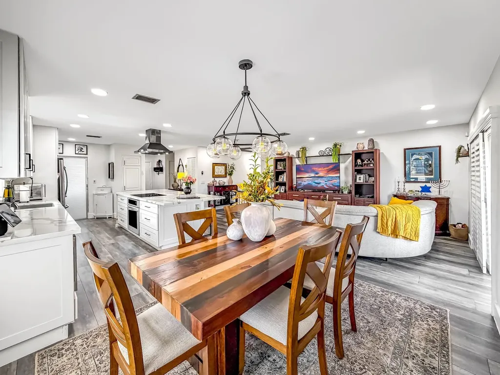 13232 Lucinda Palm Court Delray Beach FL 33484