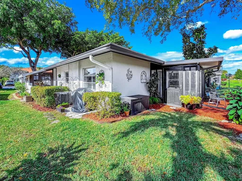 13232 Lucinda Palm Court Delray Beach FL 33484