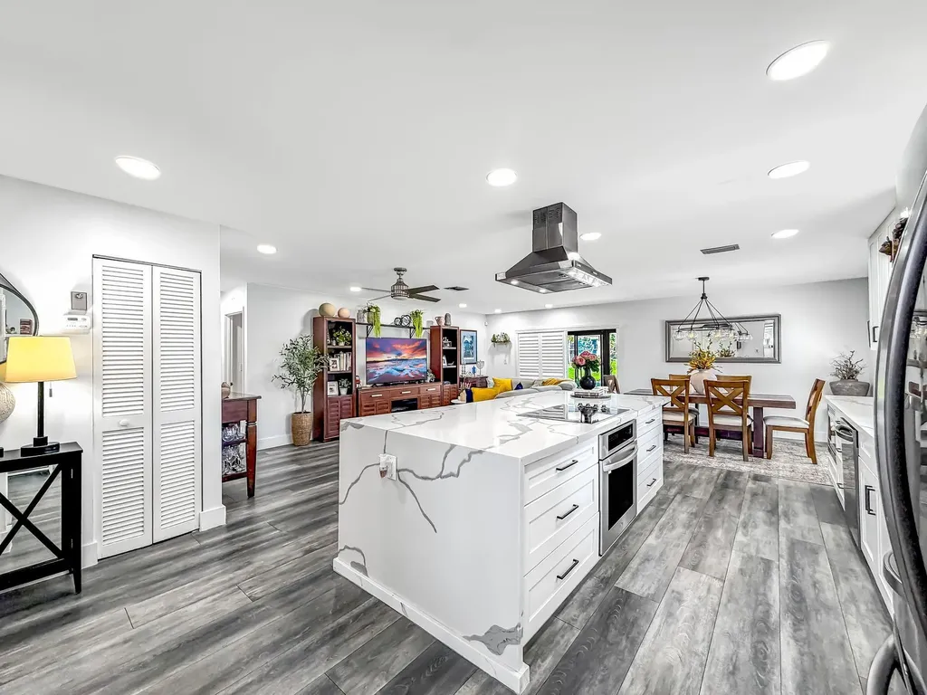 13232 Lucinda Palm Court Delray Beach FL 33484