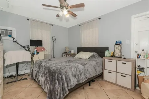 224 SW 15th Street Dania Beach FL 33004