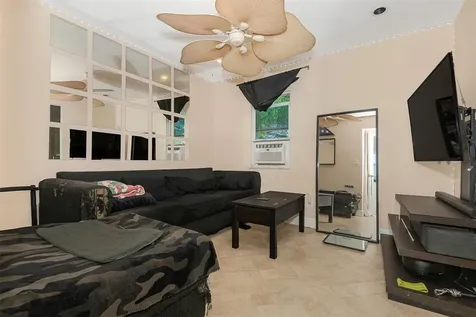 224 SW 15th Street Dania Beach FL 33004
