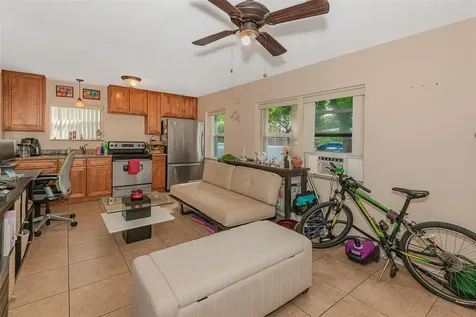 224 SW 15th Street Dania Beach FL 33004