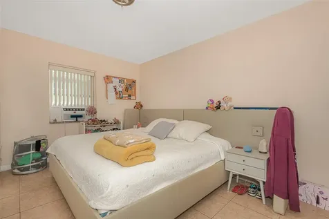 224 SW 15th Street Dania Beach FL 33004