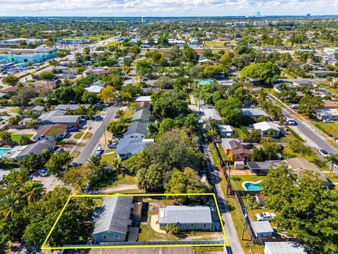 224 SW 15th Street Dania Beach FL 33004