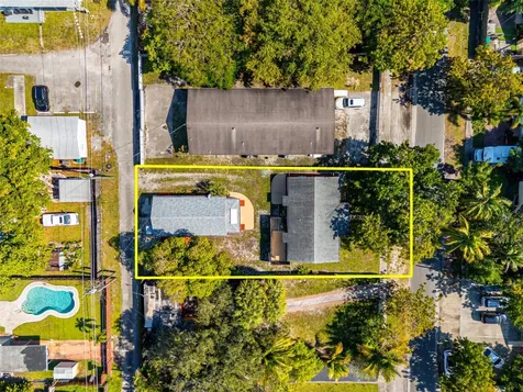 224 SW 15th Street Dania Beach FL 33004