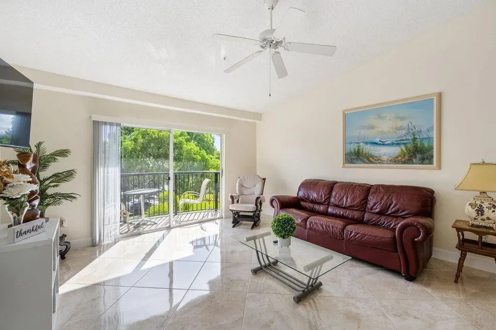 1100 Crestwood Court Royal Palm Beach FL 33411