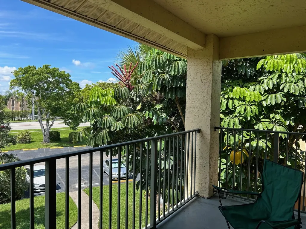 9999 Summerbreeze Drive Sunrise FL 33322