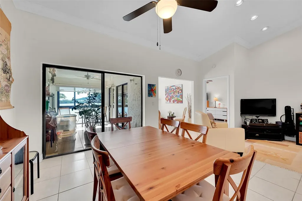 808 Republic Court Deerfield Beach FL 33442