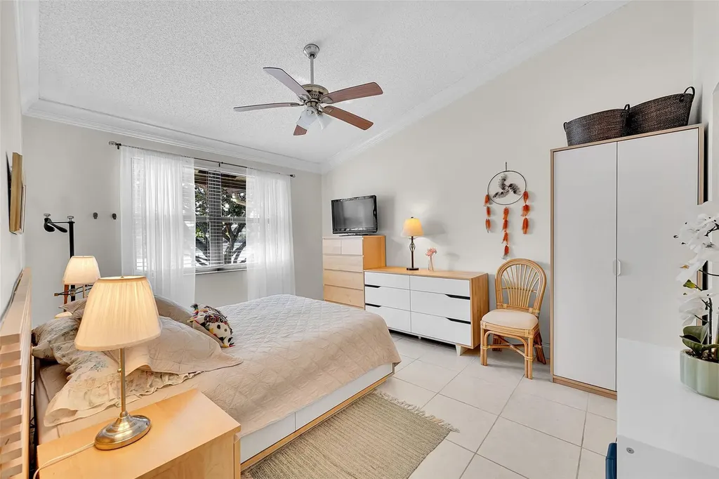 808 Republic Court Deerfield Beach FL 33442