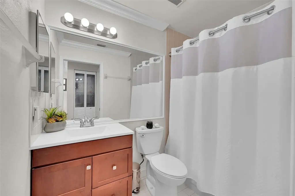 808 Republic Court Deerfield Beach FL 33442
