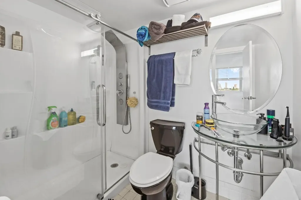 16558 NE 26th Avenue North Miami Beach FL 33160