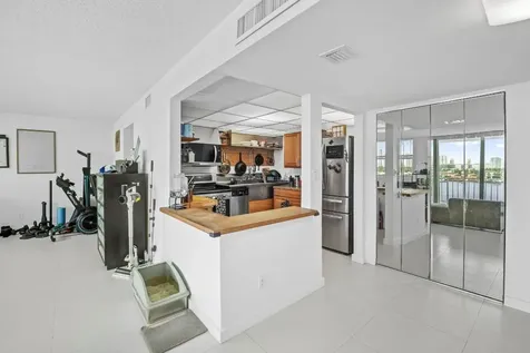 16558 NE 26th Avenue North Miami Beach FL 33160
