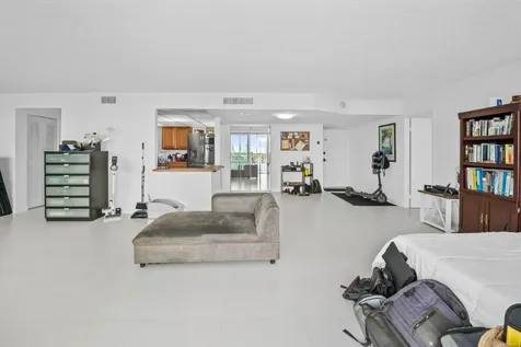 16558 NE 26th Avenue North Miami Beach FL 33160