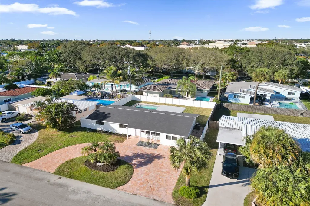 2011 NE 34th Street Lighthouse Point FL 33064