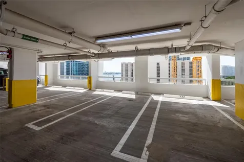 41 SE 5th Street Miami FL 33131