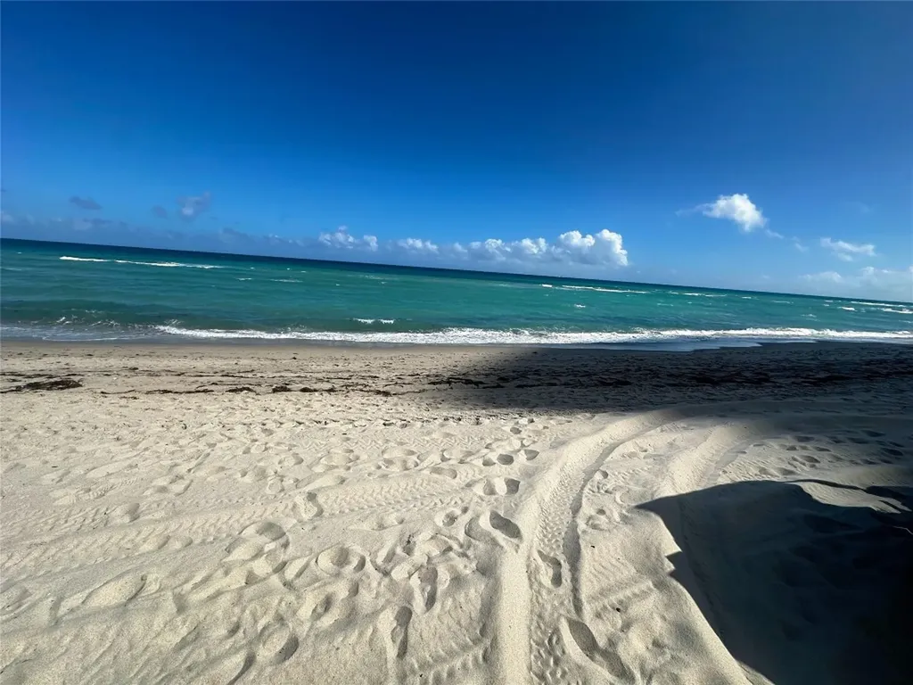 2400 S Ocean Drive Hollywood FL 33019