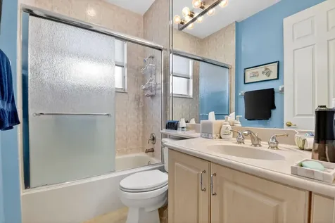 7615 Tarpon Cove Circle Lake Worth FL 33467