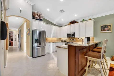 7615 Tarpon Cove Circle Lake Worth FL 33467