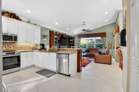 7615 Tarpon Cove Circle Lake Worth FL 33467