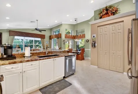 7615 Tarpon Cove Circle Lake Worth FL 33467