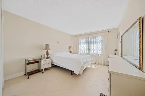 3201 NE 14th Street Causeway Pompano Beach FL 33062