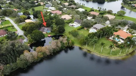 10800 SW 40th Court Davie FL 33328