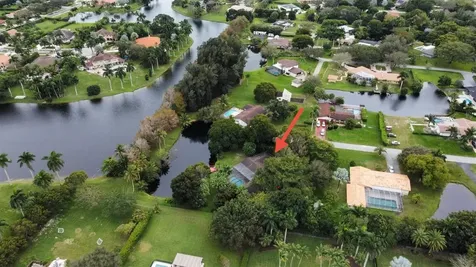 10800 SW 40th Court Davie FL 33328