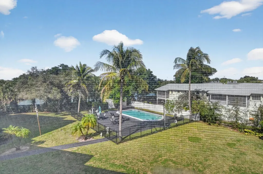 941 Crystal Lake Drive Deerfield Beach FL 33064