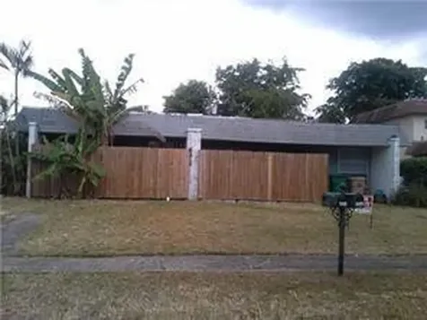 6215 SW 37th Court Davie FL 33314