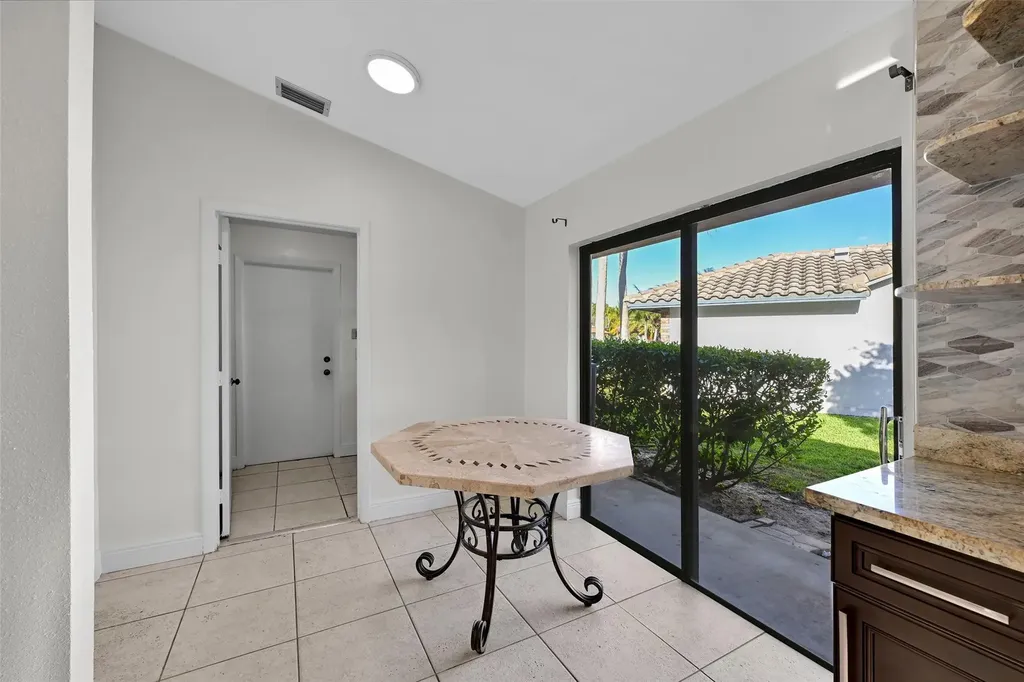 11136 NW 1st Place Coral Springs FL 33071
