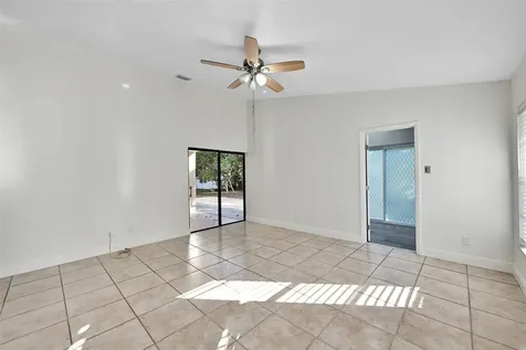 11136 NW 1st Place Coral Springs FL 33071
