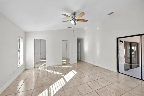 11136 NW 1st Place Coral Springs FL 33071