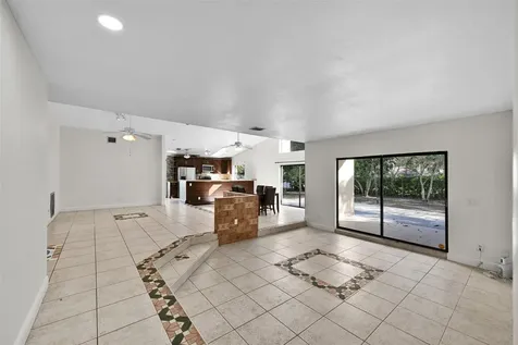 11136 NW 1st Place Coral Springs FL 33071