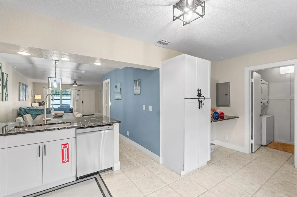 1518-1520 NE 51st Street Fort Lauderdale FL 33334