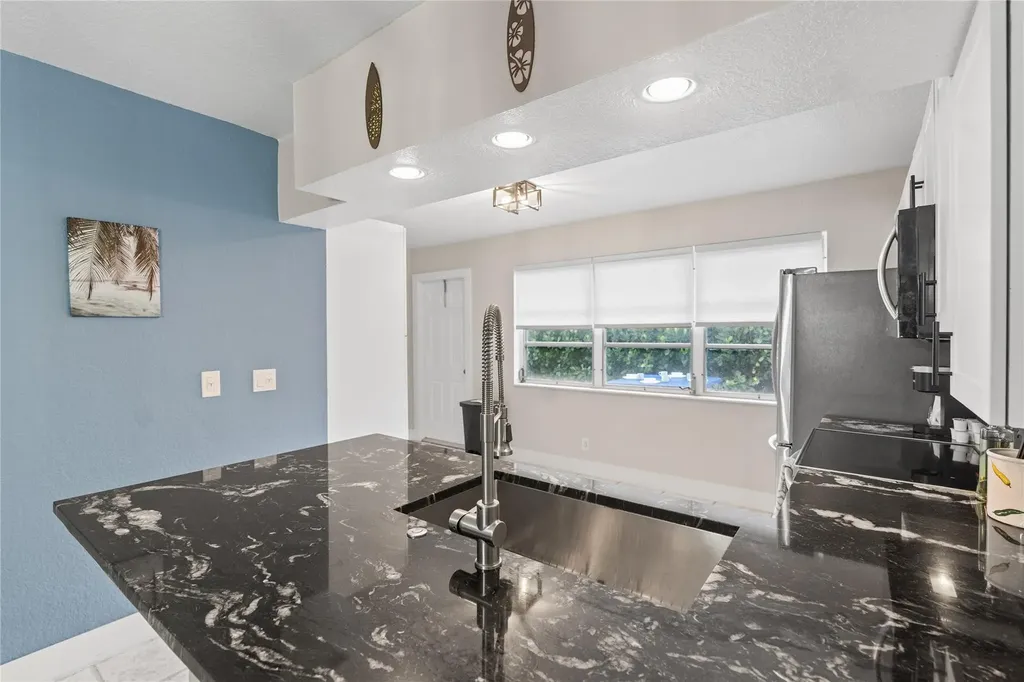 1518-1520 NE 51st Street Fort Lauderdale FL 33334