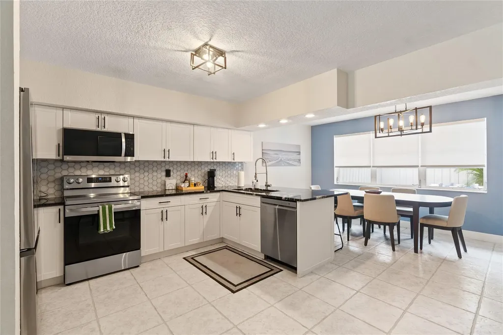 1518-1520 NE 51st Street Fort Lauderdale FL 33334